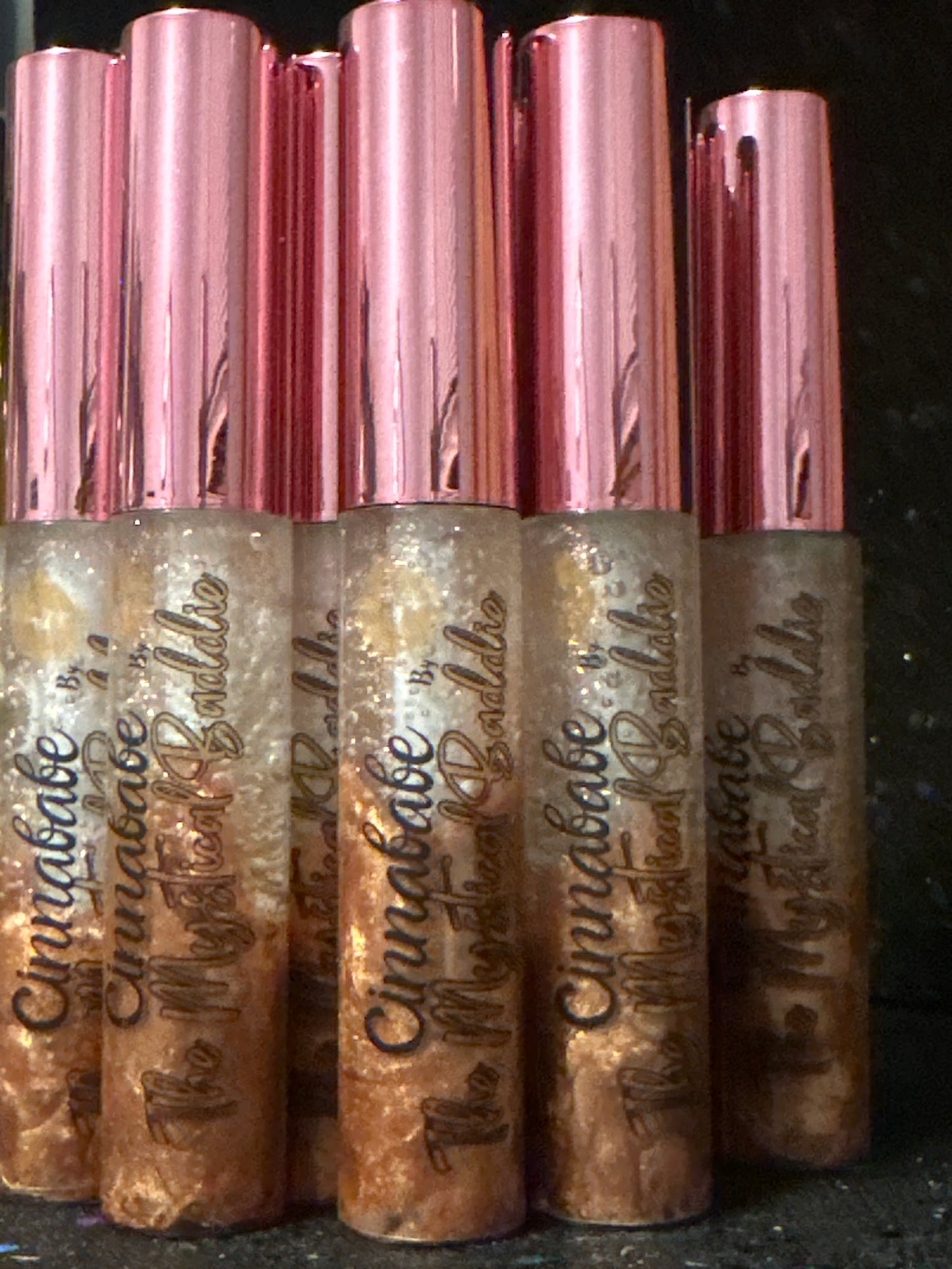 Cinnababe Shimmering Lip Gloss with Red Agate
